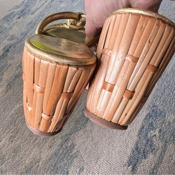 KATE SPADE METALLIC GOLD SOFT KNOT PLATFORM BAMBOO WEDGE SANDALS SZ 7 - Picture 8 of 11